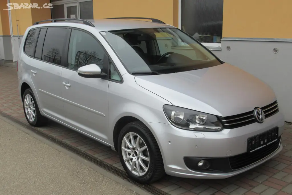 Volkswagen Touran, 1.6 TDI AUT. KLIMA TAŽNÉ